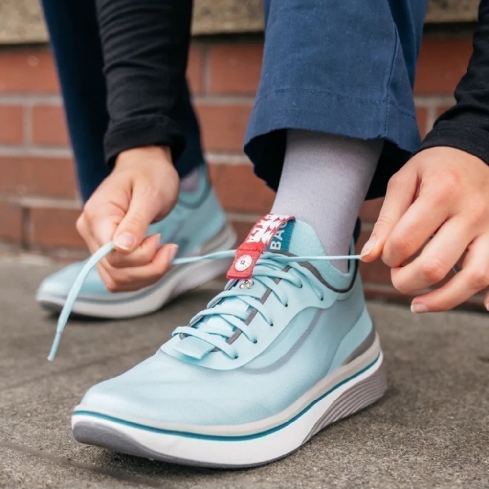 BALA Twelves Performance Nursing Sneakers Lace Up Daybreak Blue Size 10 Women’s